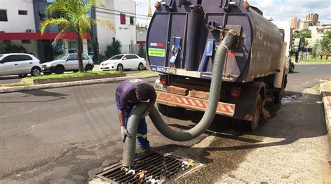 Prefeitura Realiza Limpeza De Bueiros Para Evitar Enchentes Jornal Da