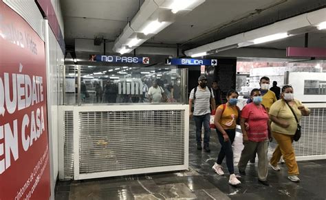 Hacen uso obligatorio de cubrebocas en transporte público en CDMX