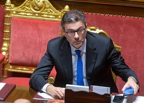 Manovra Giorgetti Brancola Nel Buio Mancano I Soldi E Meloni Non