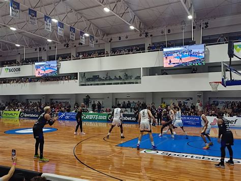 Basquete Unifacisa derrota o Sesi Franca e fica a uma vitória da