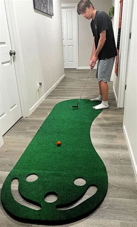 Practice your golf game with Putt-A-Bout indoor putting green ...