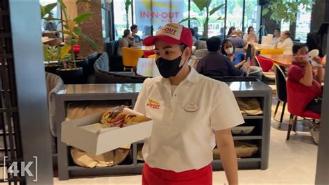 In N Out Burgers In Bgc Manila Hundreds Of Filipinos Lined Up For