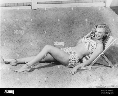 1951 MARILYN MONROE 20 Siglo Fox Pubblicity Still BIKINI TRAJE