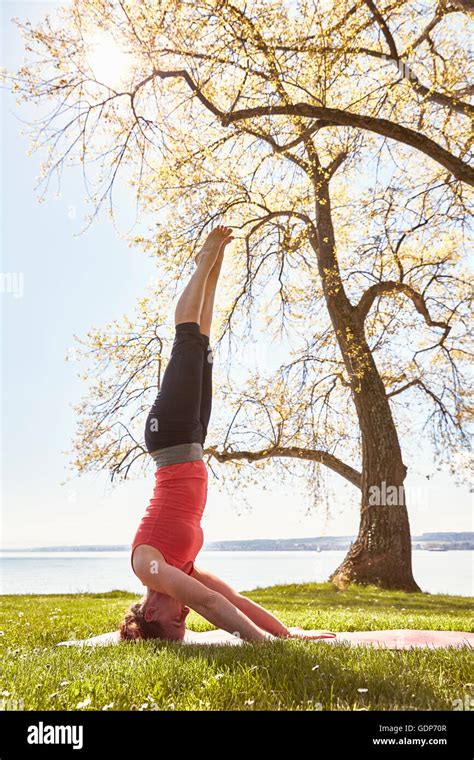 Girl Headstand Hi Res Stock Photography And Images Alamy