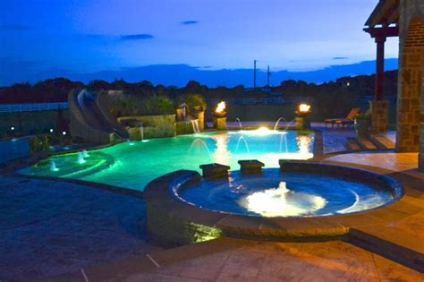 Dallas Area Traditional Geometric Pools Classique Chic Piscine