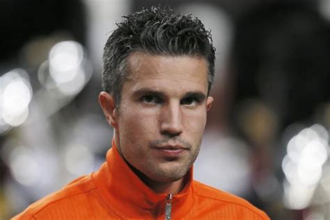 Robin van Persie Injury: Updates on Manchester United Star's Illness and Return | Bleacher Report