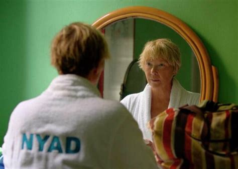 Review ‘nyad Starring Annette Bening And Jodie Foster Tells The