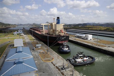 Atasco En El Canal De Panam Por La Fuerte Sequ A Impacta En El