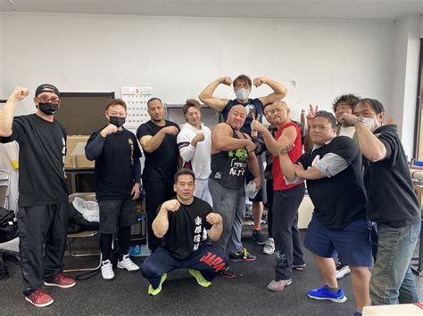 ごうけつムキムキ〜💪 On Twitter 素人腕相撲最強決定戦🔥 これから編集するので、しばらくお待ちください！ T