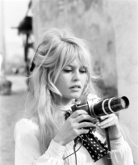 Bridget Bardot Hairstyles For Long Hair Wavy Haircut