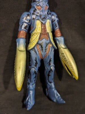 Bandai Ultra Hero And Kaiju Series Ultraman Cosmos Edition Alien Baltan