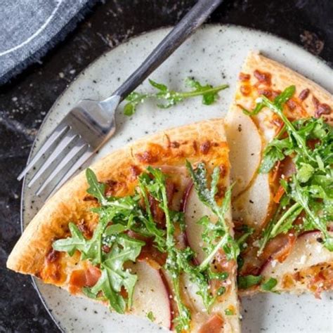 Pear Prosciutto Pizza With Arugula And Truffle Oil Simple Healthy Kitchen