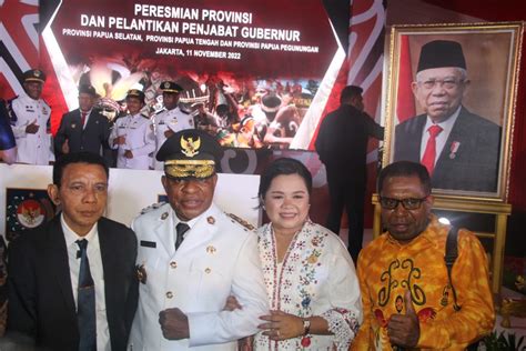 Dilantik Jadi Pj Gubernur Papua Pegunungan Nikolaus Kondomo Amanah