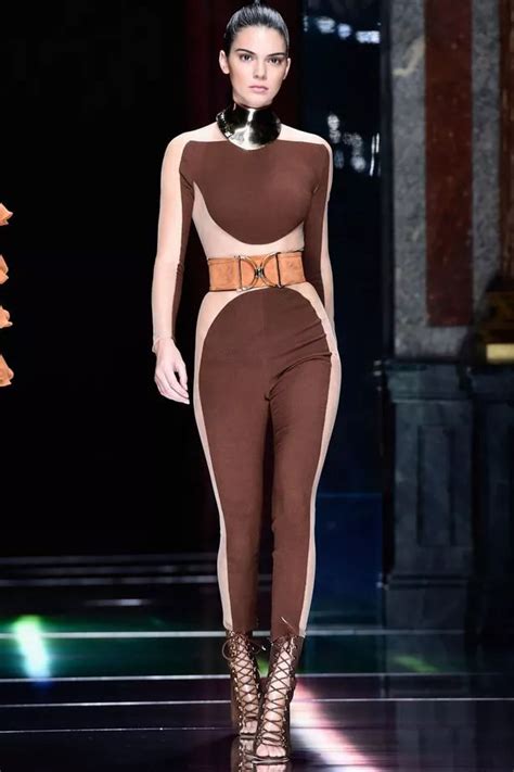 Kendall Jenner Struts Down The Runway After Flashing Her Balmain Booty