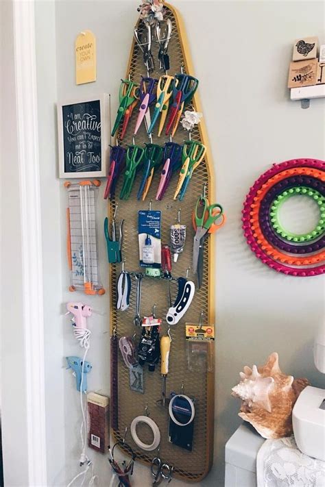 Система хранения из гладильной доски | Decor, Holiday decor, Organization