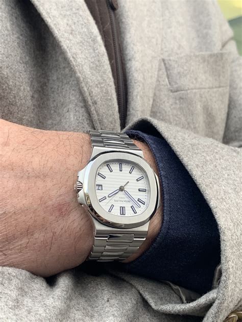 REVIEW Patek Philippe Nautilus White Dial Reference 5711 Atelier