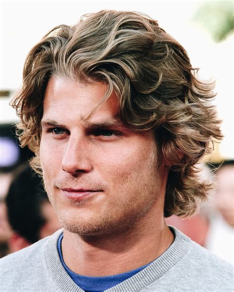 How To Style Medium Length Hair Men
