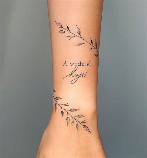 Pin On Tatuagens Wrap Around Wrist Tattoos Inspirational Tattoos