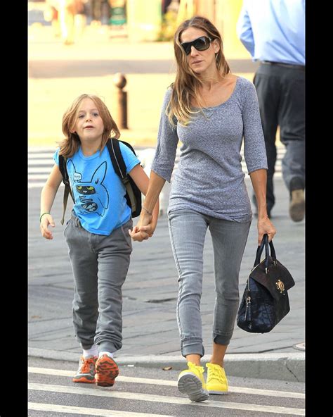 Photo Sarah Jessica Parker Et Son Fils James Complices Dans Les Rues