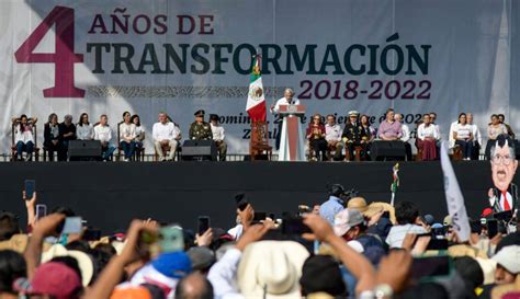 Feliz por la marcha para celebrar la Cuarta Transformación AMLO