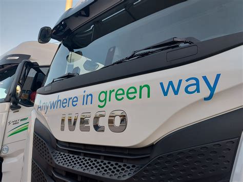 Iveco S Way Lng Per Tservice Camion E Furgoni