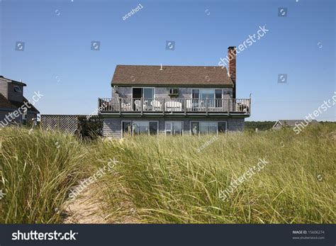 Classic Cape Cod Beach House Stock Photo 15606274 : Shutterstock