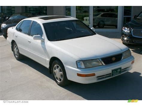 Super White Toyota Avalon Xls Photo Gtcarlot