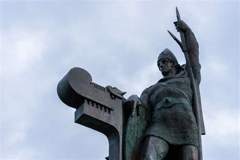 Iceland History: From Ancient Viking Sagas to Modern Marvels