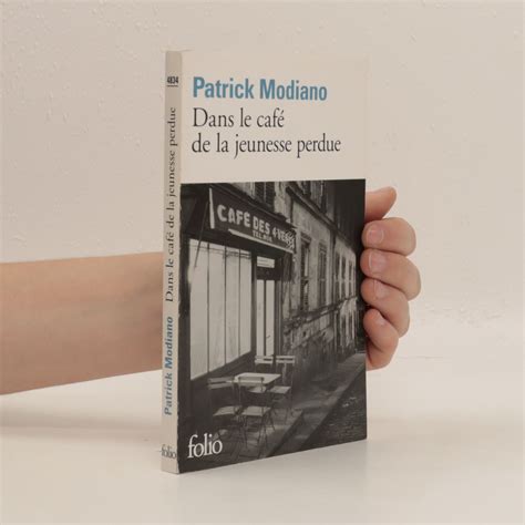 Dans le café de la jeunesse perdue Modiano Patrick knihobot cz