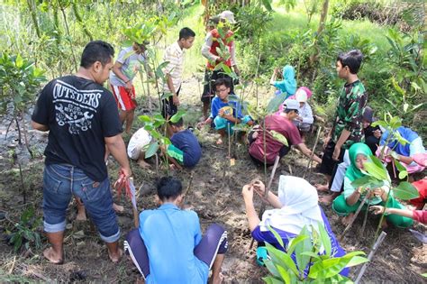 Abdikan Diri Untuk Peduli Lingkungan Dan Edukasi Universitas