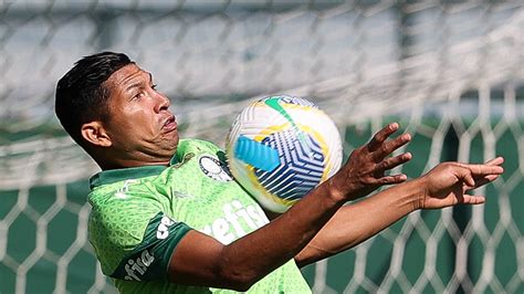 Rony destaca período de treinos do Palmeiras durante data Fifa e mira