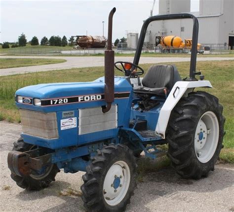 Ford New Holland 1720 Tractor Workshop Service Repair Manual Heavy