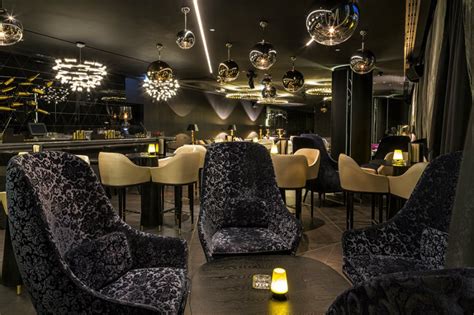 The Cle Dubai A Glamorous Restaurant Lounge By Bishop Design Llc