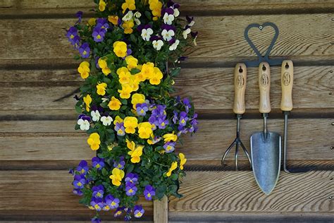 Bundle With Holder 3 Piece Lightweight Gardening Set With Hand Trowel Right Hand Cape Cod