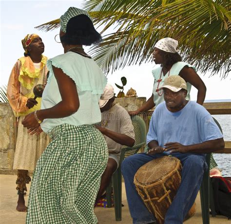 Garifuna Dancer And Musicians, Honduras Editorial Stock Photo - Image ...