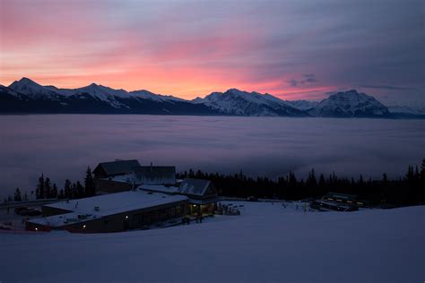 Marmot Basin - Snow Travel Expo