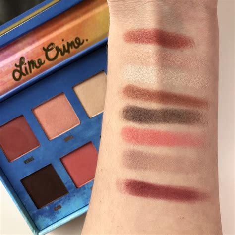 bản dupe cực đỉnh với mức giá chỉ rẻ bằng của những bảng phấn mắt hàng hiệu đắt đỏ hot hit