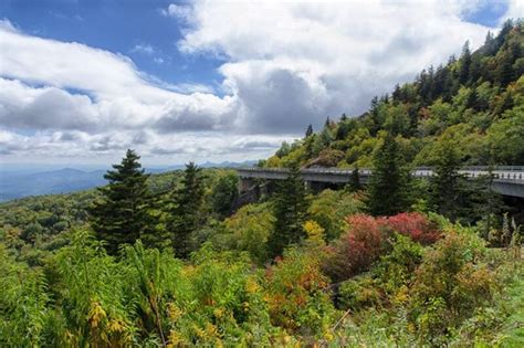 History of the Linn Cove Viaduct - Blue Ridge Parkway (U.S. National Park Service)