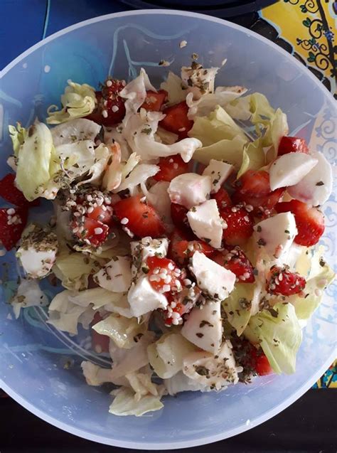 Partageons Nos Secrets De Cuisine Salade Fraises Et Bocconcini