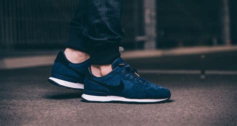 Available Now Nike Internationalist Luxe Obsidian Nice Kicks