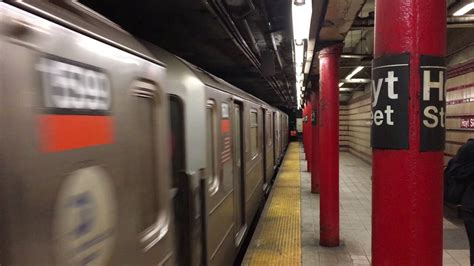 Mta New York City Subway Harlem Street Bound R Local Train