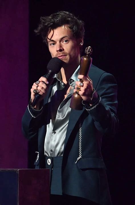 Harry Styles Caught Kissing Music Superstar In Brit Awards