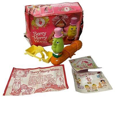 Strawberry Shortcake Berry Merry Worm Toy Vehicle With Box