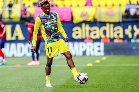 Lac Milan Fonce Sur Samuel Chukwueze Africafoot