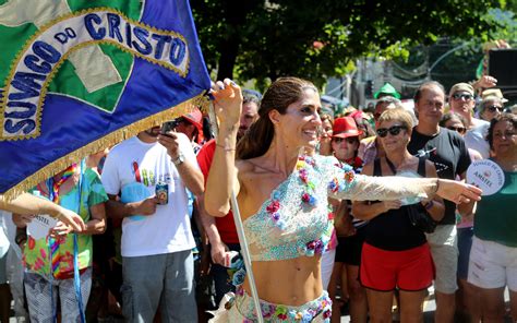 Fotos Domingo De Pr Carnaval No Rio P E Milhares Nas Ruas Fotos Em