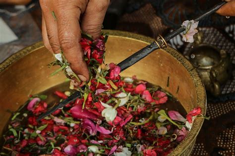 Memusatkan Spiritualitas Budaya Jawa Pada Ritual Jamasan 1 Suro