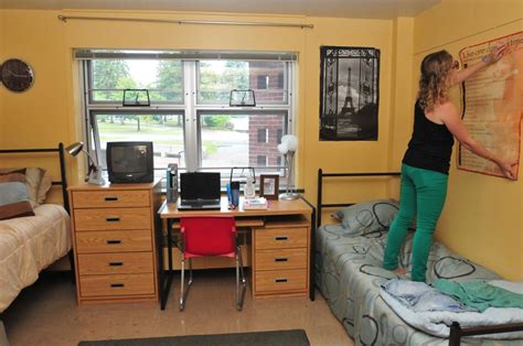 Less is more in college dorms | Local News | pressrepublican.com