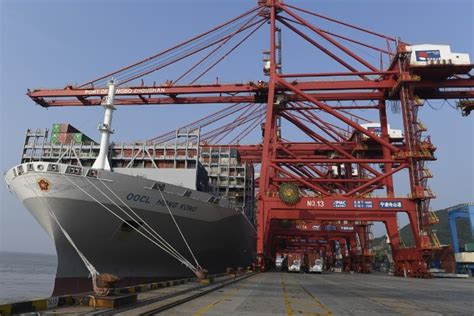 China S Busiest Port Sees Cargo Throughput Growth In H