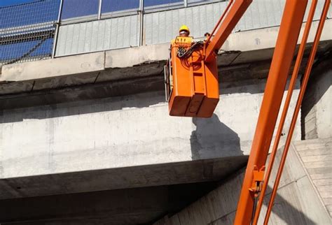 Caduta Calcinacci Dal Ponte Ex Asi Sulla Ss In Corso Lavori