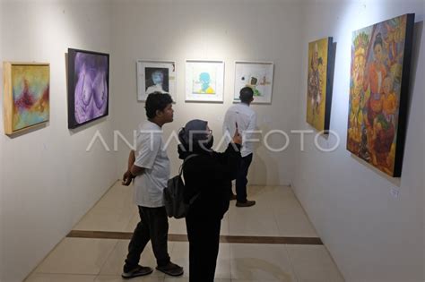 PAMERAN SENI RUPA INDONESIA FILIPINA ANTARA Foto